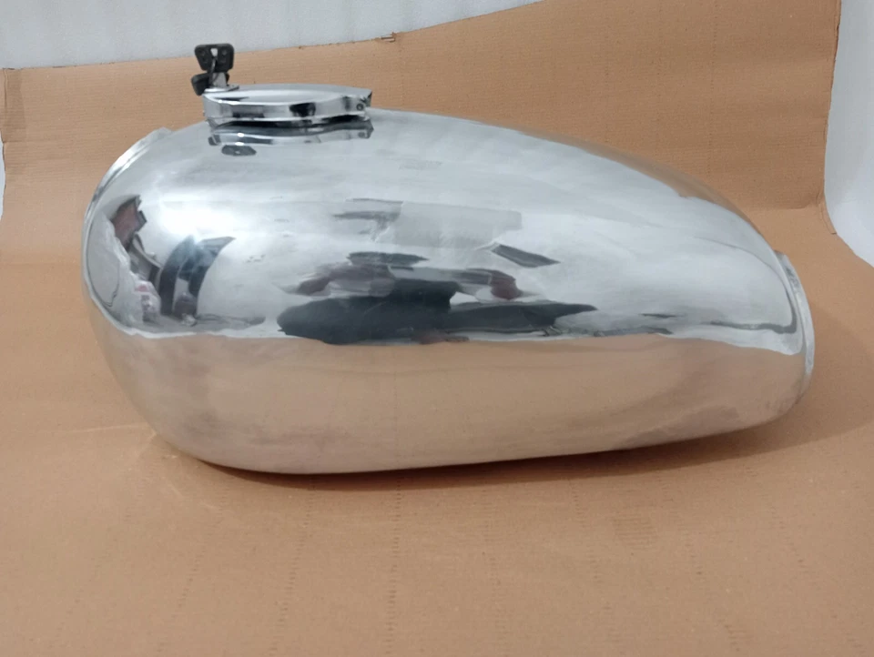 Yamaha Rd350 1970 Polish Alloy Aluminium Petrol Fuel Gas Tank +Cap |Fit For - Image 2 of 4