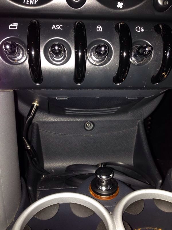 Fits BMW Mini Cooper 02 08 Aux Input Female Socket Iphone Android