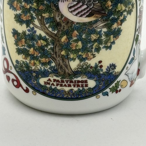 Royal Worcester Porcelain 12 Days Christmas Mug 1996 A Partridge In A Pear Tree - Picture 6 of 11