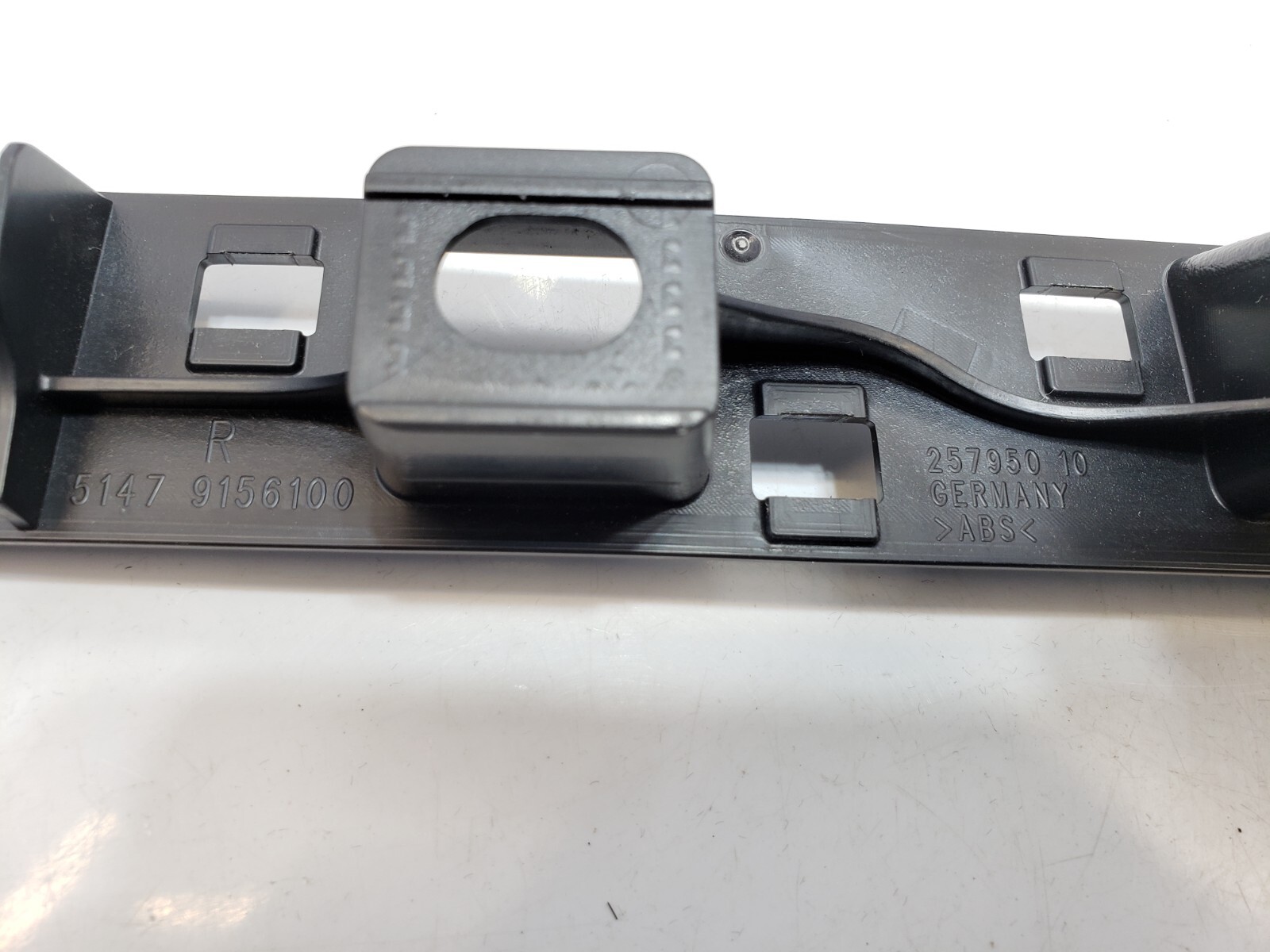 ✅ 10-14 OEM Rolls-Royce Ghost RR4 Rear Left Right Side Door Sill Cover Bracket