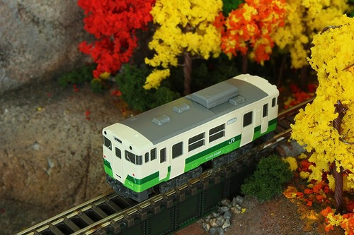 Rokuhan ST009-3 Z Shorty - KIHA40 Tohoku Area Headquarter Color - Z - Picture 3 of 4