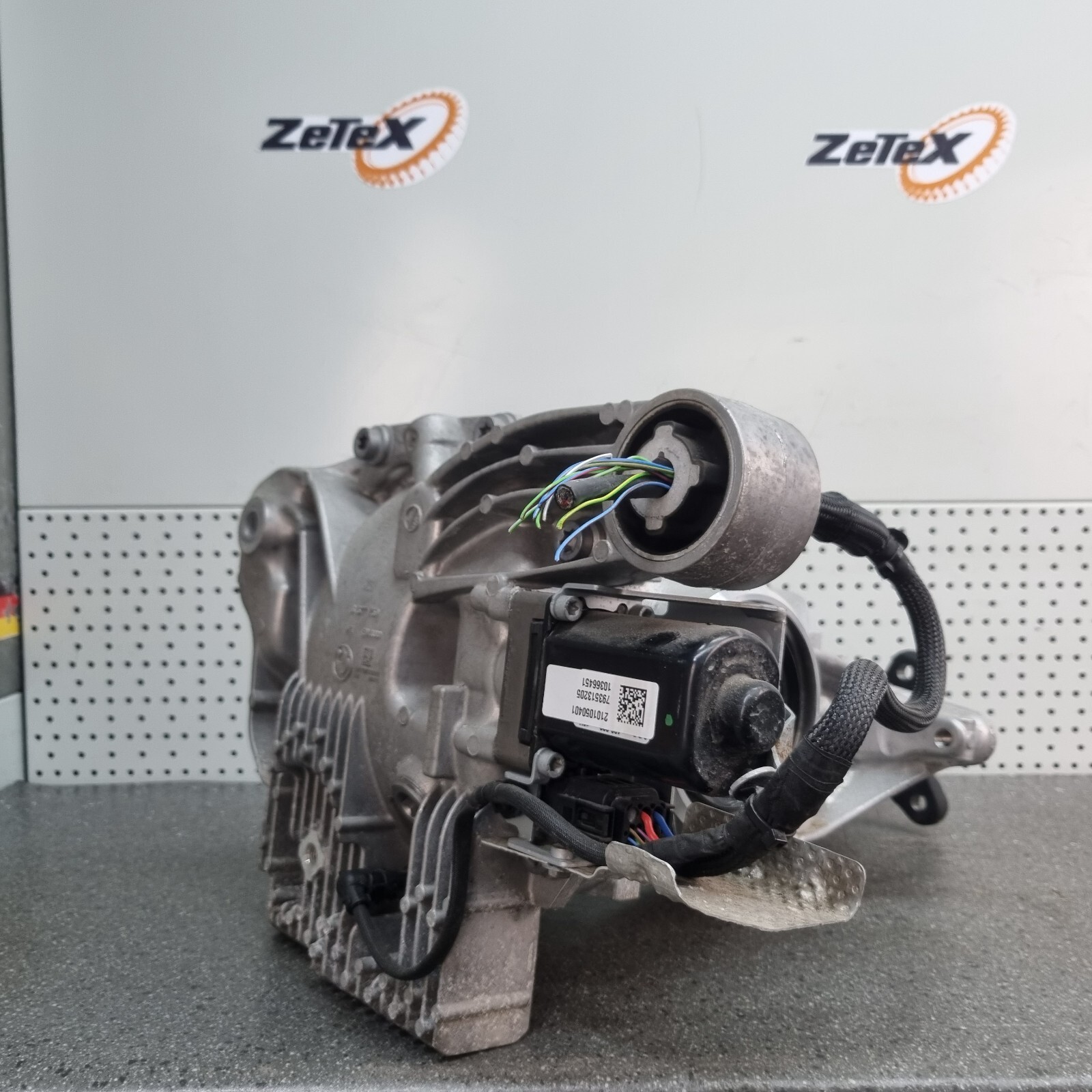 Original BMW 840dX G14 G15 G16 Hinterachsgetriebe mit Sperre 
