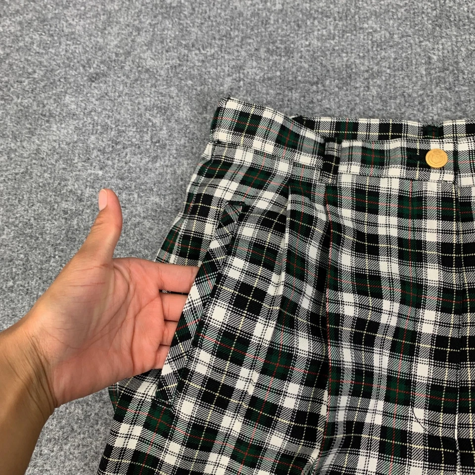 Pantalones cortos de golf Liz para mujer 8 cuadros plisados delanteros tiro alto Bermudas Liz Claiborne Foto 3 de 4