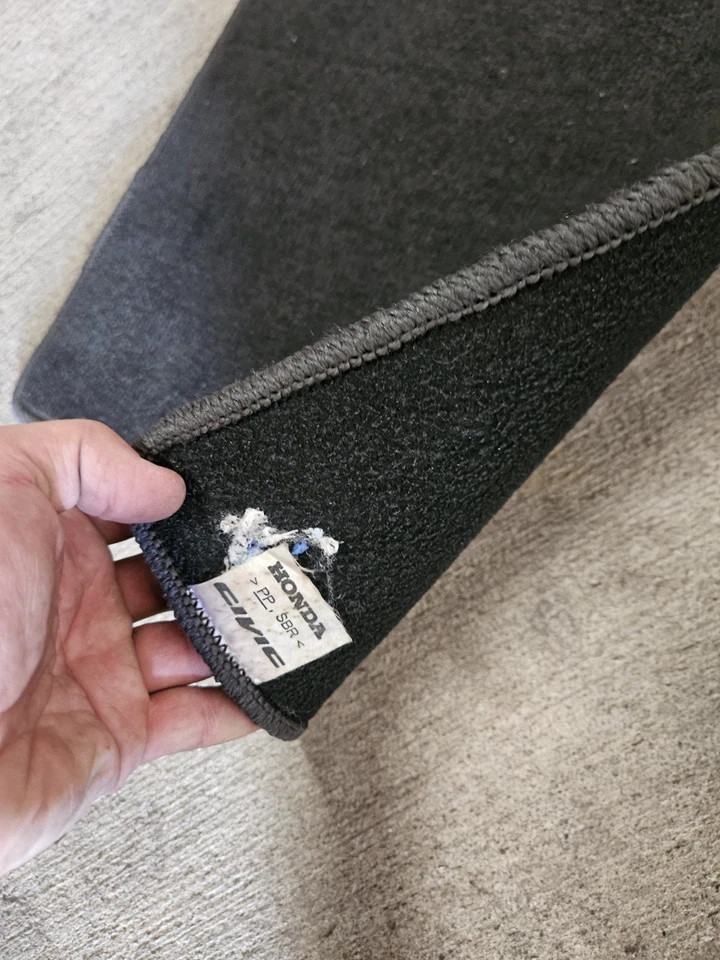 Alfombrilla trasera negra para pasajero Honda Civic 2012-2015 sedán OEM 2012-2015 Foto 2 de 2