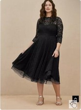 Torrid Black Floral Lace Lined 3/4 Sleeve Mid...