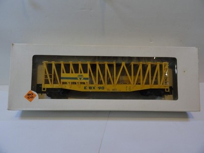 Vintage RoCo HO Scale - Yellow EBX 90 Ethyl Container Car -with original Box-