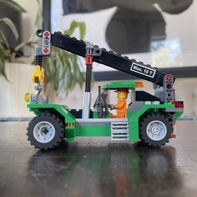 LEGO CITY #7992: Container Stacker | Sold As Pictured | Free Shipping!!!