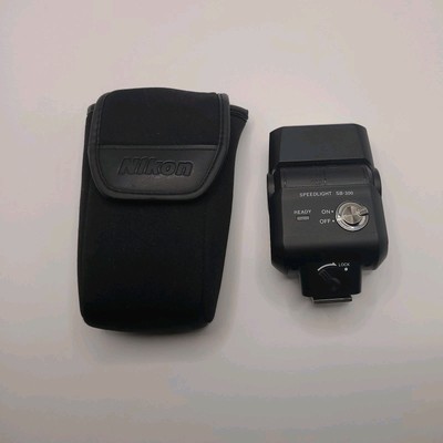Nikon Speedlight SB-300 Shoe Mount Flash With case- Tested Nikon Speedlight SB-300 Shoe Mount Flash With case- Tested