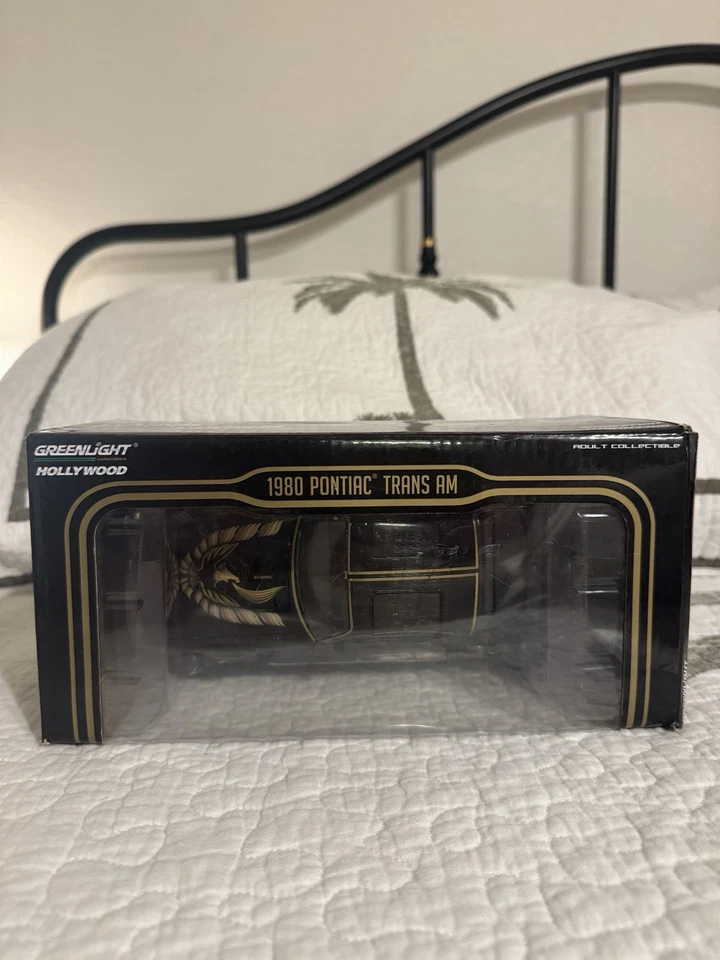 Smokey & The Bandit 1980 Pontiac Trans Am 1:24 Greenlight Hollywood “CHASE” - Image 2 of 4