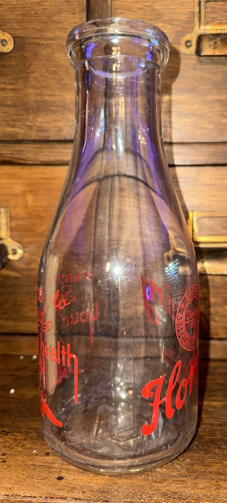 BORDEN HOME DAIRY QUART SAFE GUARD YOUR HEALTH QUART MILK BOTTLE SHACK SHANTY