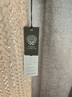 BNWT Vince Camuto Size 10 Sequenced Above The Knee, Loose Sleeve DRES MSRP $200
