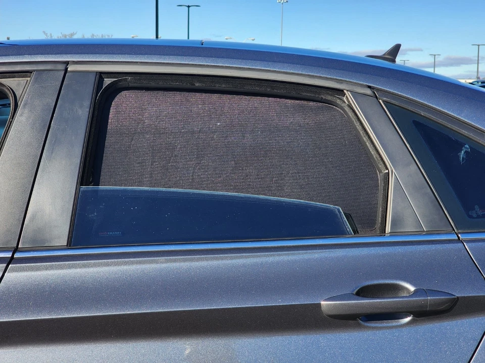 PANTALLAS A PRESIÓN genuinas para ventanas traseras de coche para Volkswagen Jetta 7ª generación (A7; 2... Foto 2 de 4