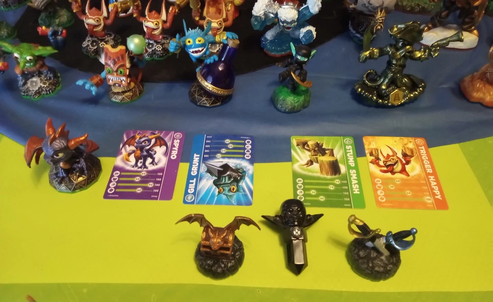 Skylanders Lot 3 Games 5 Portals 50 figures Swap Force Trap Force Giants - Image 4 of 4