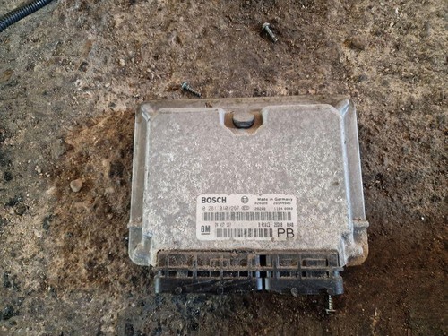 OPEL ASTRA J Motorsteuergerät ECU 0281010267 2.00 Diesel 70kw 2001 33867468