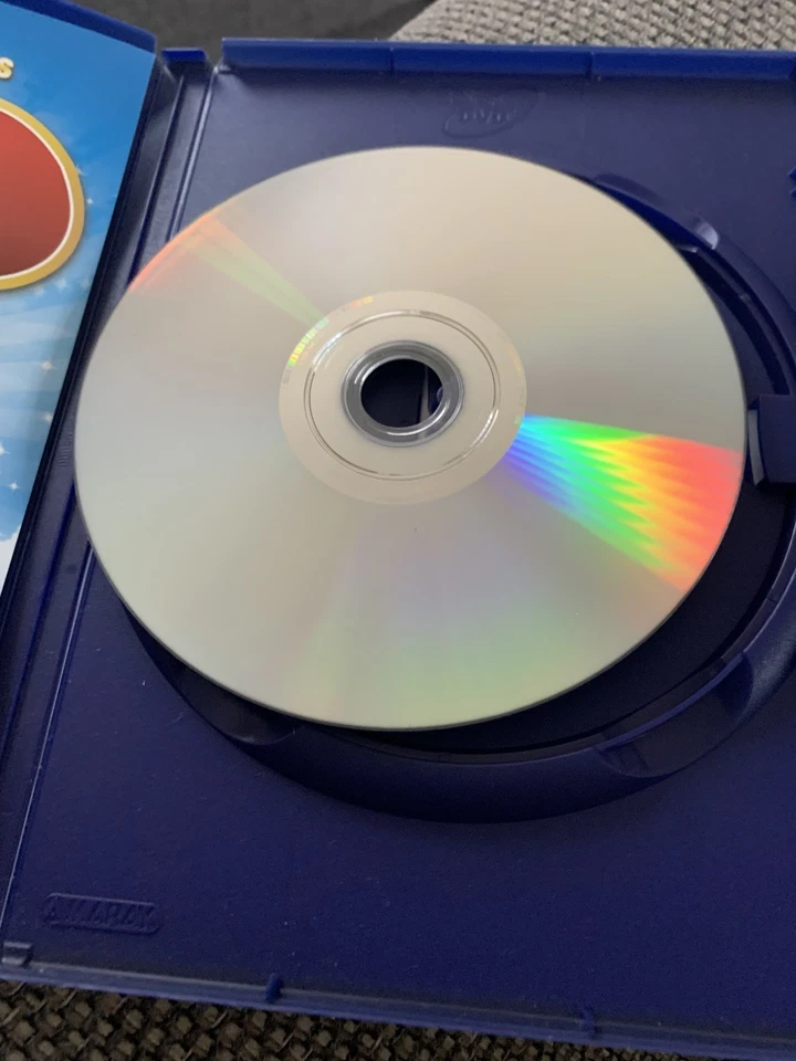 Walt Disney Lady and the Tramp  [Diamond Edition] (DVD) - Image 3 of 4