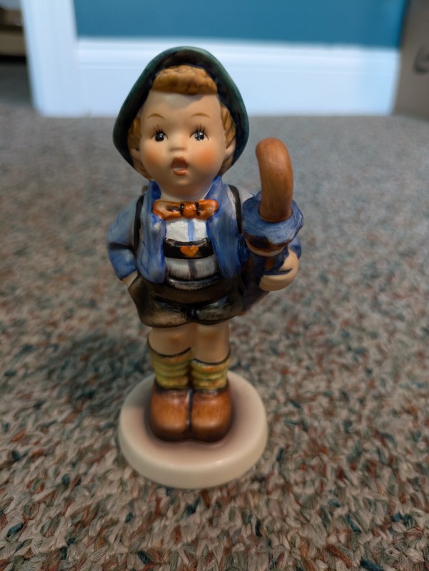 Geobel Hummel  # 198 Home From Market