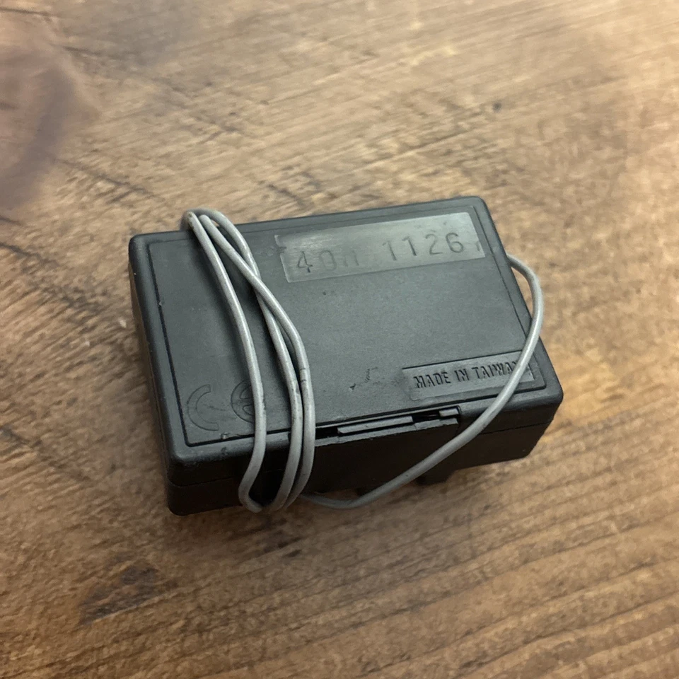 Futaba FP-R122JE Receiver 2 Channel 40Mhz AM - Image 2 of 3