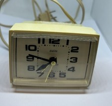 Vintage Off White Westclox Dialite Alarm Clock Made in USA