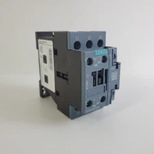 Siemens LEN00C003120B Lighting Contactor 110V 50Hz 120V 60Hz 30A Unused. 