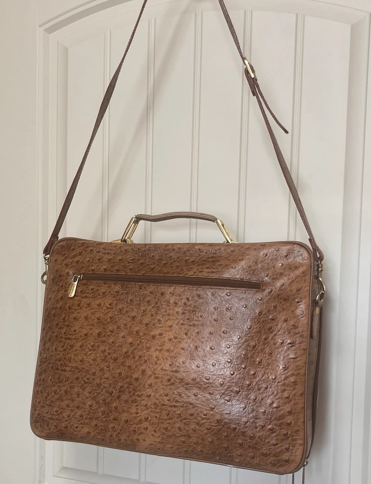 Maletín de viaje de negocios de cuero avestruz Carolina Herrera de colección Foto 2 de 4