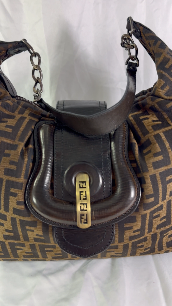 $2,695 FENDI Brown Canvas FF Zucca B Buckle Large Hobo Tote $2,695 FENDI Brown Canvas FF Zucca B Buckle Large Hobo Tote