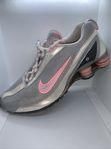 NIKE SHOX FABRIC GIRL'S RUNNING SHOES SIZE 5Y 315548-061 Fits Women’s Size 7