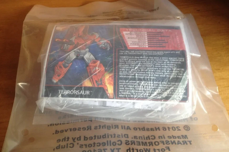 Новые Transformers Botcon 2016 Dawn Of The Predacus Deluxe Class Terrorsaur как новые в заклеенной коробке - Изображение 3 из 3