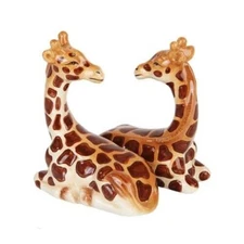 PT Sitting Giraffes Salt and Pepper Shakers Set