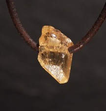 Edelstein Anhänger P-Z Kristall Rohstein Fossilien Nugget gebohrt für Ketten