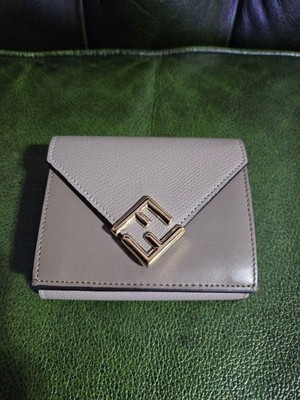 Fendi FF DIAMOND Gray leather gold metal Snap buttons Tri-fold wallet 8M0480