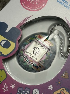 Tamagotchi Original Gen 1 “My Garden” Chase Rare Limited Edition
