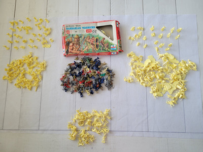 Vintage 1/72 Airfix & ESCI-ERTL  Plastic Soldiers lot of approximately 451 READ