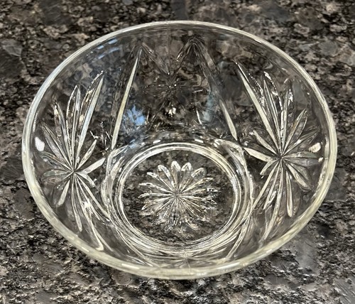 Vintage 4 1/4” Anchor Hocking Prescut Clear Small Fruit/Dessert Bowl EAPC - Picture 2 of 4