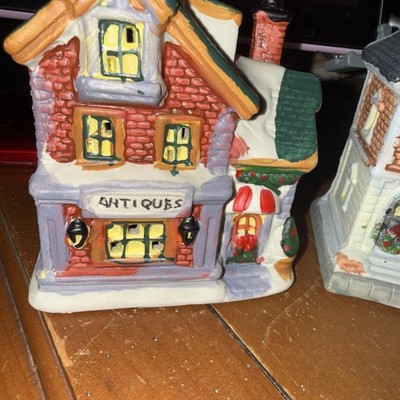 Christmas Village Lot Of 6 Houses. Please See Description A10