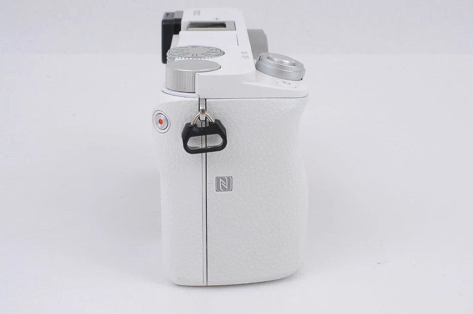 Sony Alpha A6000 (Kit with 16-50mm Zoom) White [Near Mint] from Japan #C1128 - Image 4 of 4