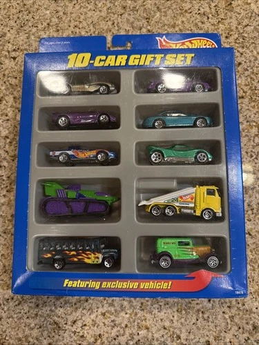 Vintage 1997 Hot Wheels 10-Car Gift Set w Exclusive Vehicle NIB
