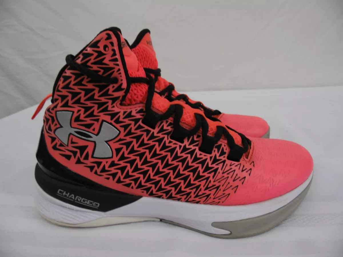 UNDER ARMOUR CLUTCHFIT DRIVE 3 Womens sz 6.5 Bright Pink