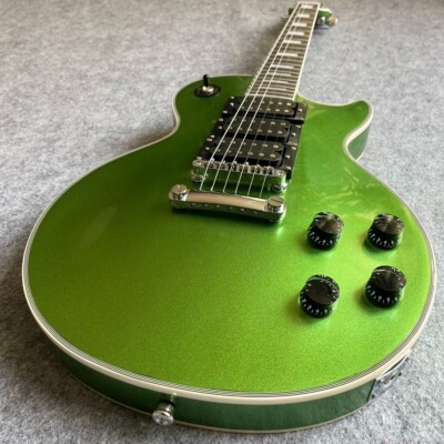 Factory Customized Popular Electric Guitar, Cool Body, High-quality Wood