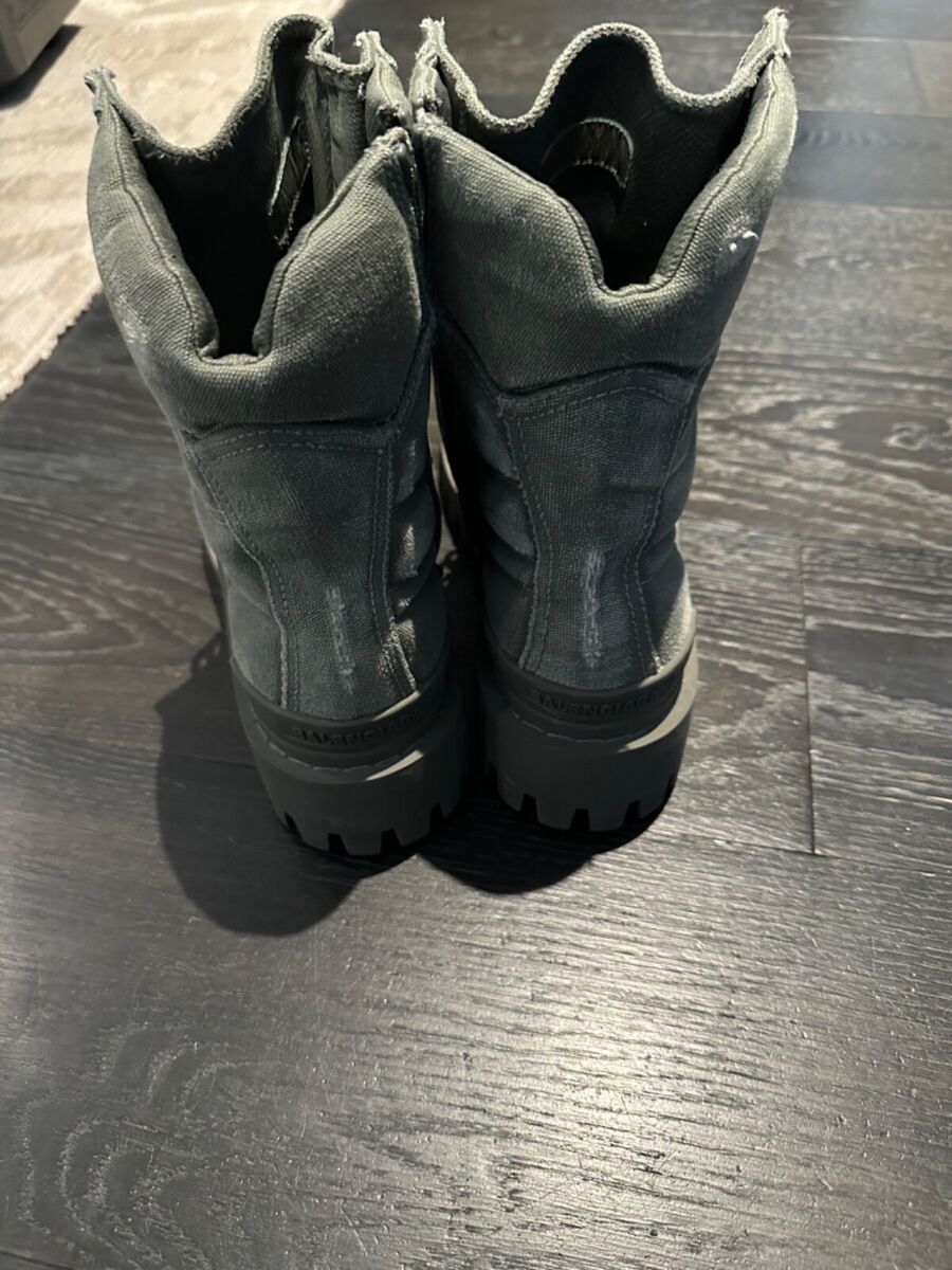BALENCIAGA Combat Strike Boots, US Men Size 8, Shoe Bag Only BALENCIAGA Combat Strike Boots, US Men Size 8, Shoe Bag Only