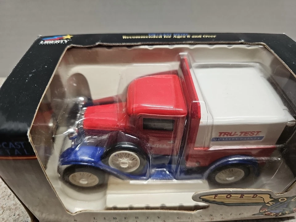 Liberty Classics Pulgar Verde Valor Verdadero Ford Modelo A Panel Die Cast Coin BanK  Foto 2 de 4