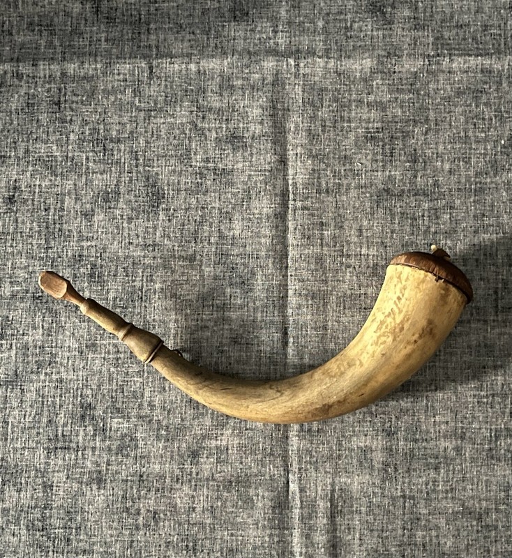 Revolutionary War Period Powder Horn, ref. Neumann & Kravic
