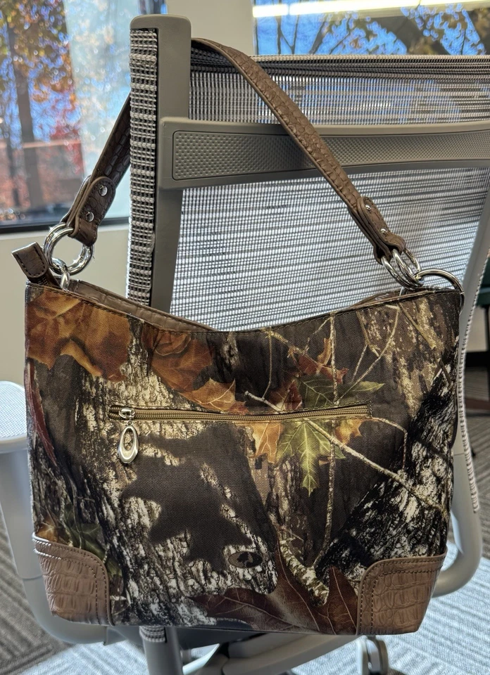 Bolso de Hombro Para Mujer Realtree Camuflado Marrón Imitación Cuero Borde Metal Anillos Bolso Prense Foto 4 de 4