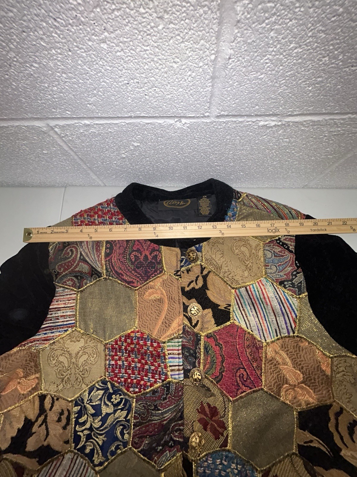 VTG Alex Kim patchwork multi fabric Tapestry Quil… - image 11