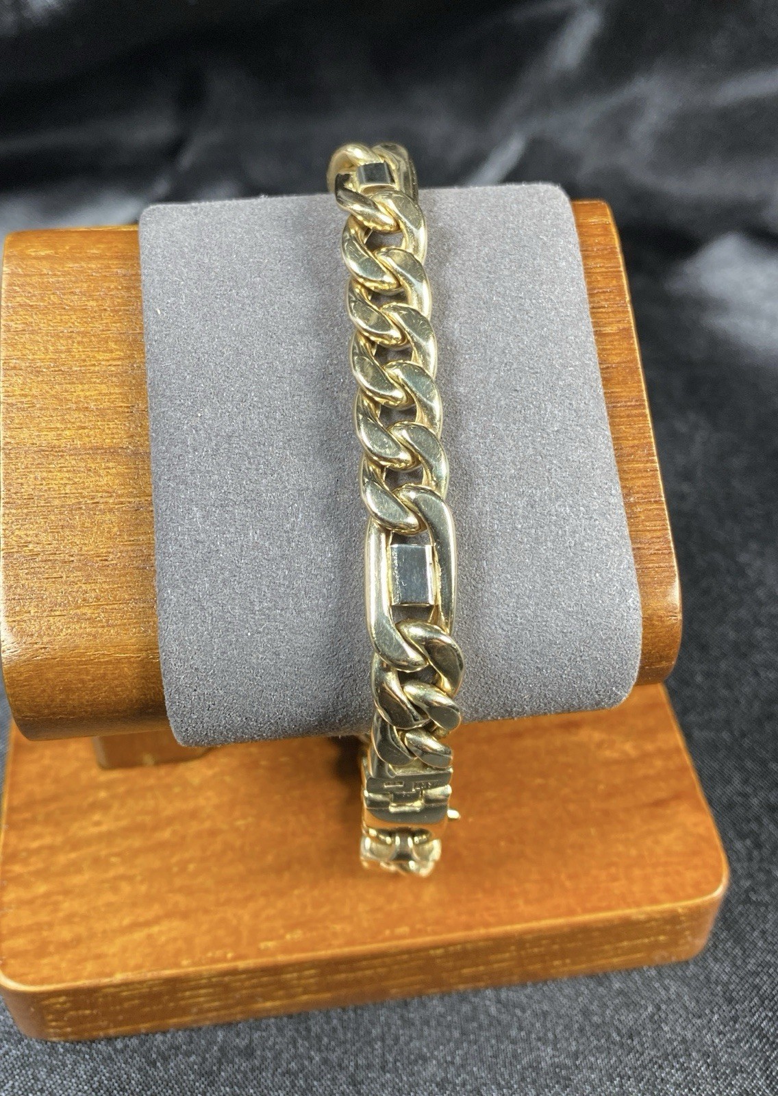 14K White Gold Cuban Link Bracelet (5.90 mm)
