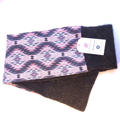 NWT Crazy Head Creek Farms 100% ALPACA Soft Yarn Infinity Scarf Grey/Pink Aztec - Picture 3 of 7