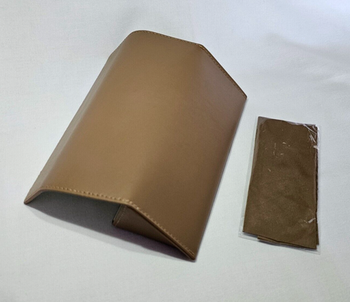 BURBERRY LONDON CASE FOR EYEGLASSES WITH CLEANING CLOTH – NEW - Picture 10 of 12