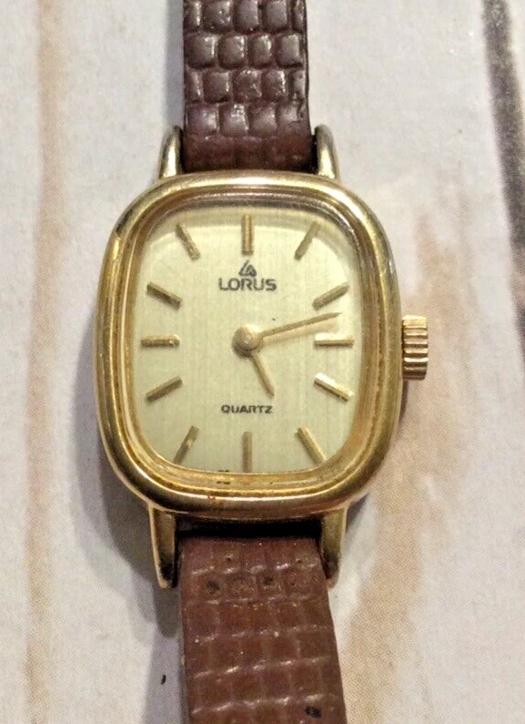 Vintage lorus quartz watch discount