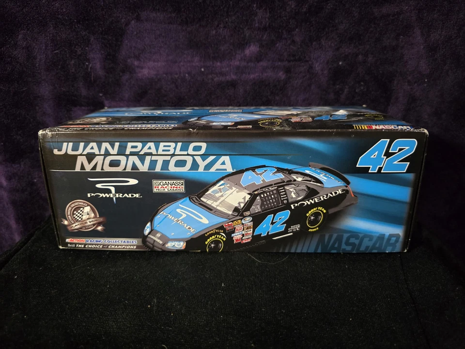 Cargador coche 1:24 A87- Juan Pablo Montoya #42 Powerade 2008 1 de 571 Foto 2 de 4