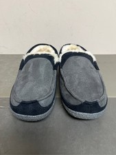 IZOD Men's Memory Foam Slipper Classic Two-Tone Moccasin Medium Size 1