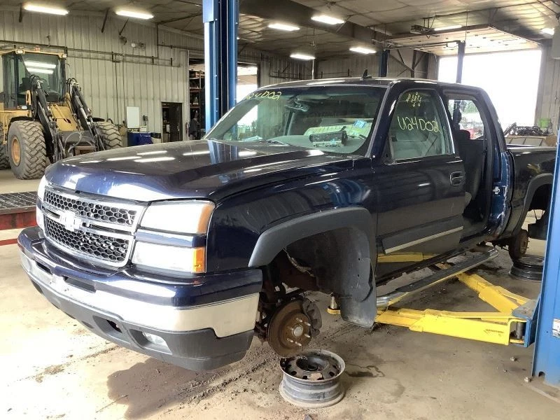 Lanterna traseira de driver estilo clássico compatível com 04-07 SILVERADO 1500 PICKUP 339116 - Imagem 2 de 4